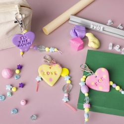 Muovihelmet, halk. 5-35 mm, aukon koko 1-8 mm, ca. 900 kpl, v&auml;rilajitelma, 700 ml/ 1 tb