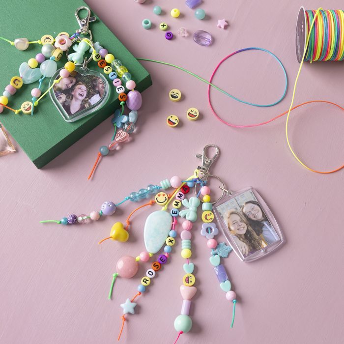 Kuva- ja helmiriipus