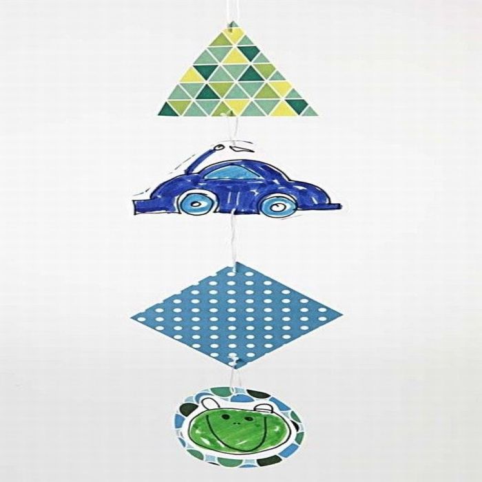 Colorbar kartongista tehty mobile