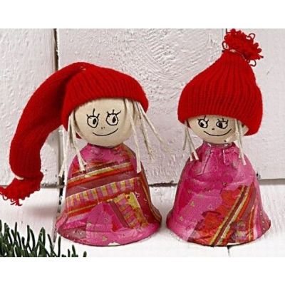 Itsetehtyjä joulukoristeita