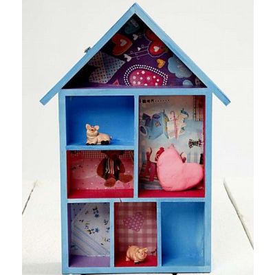 Talonmuotoinen lokerohyllykkö decoupagella